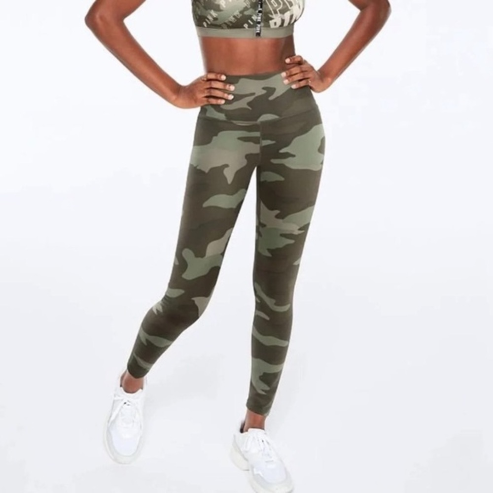 VS Pink Ultimate Camo Leggings